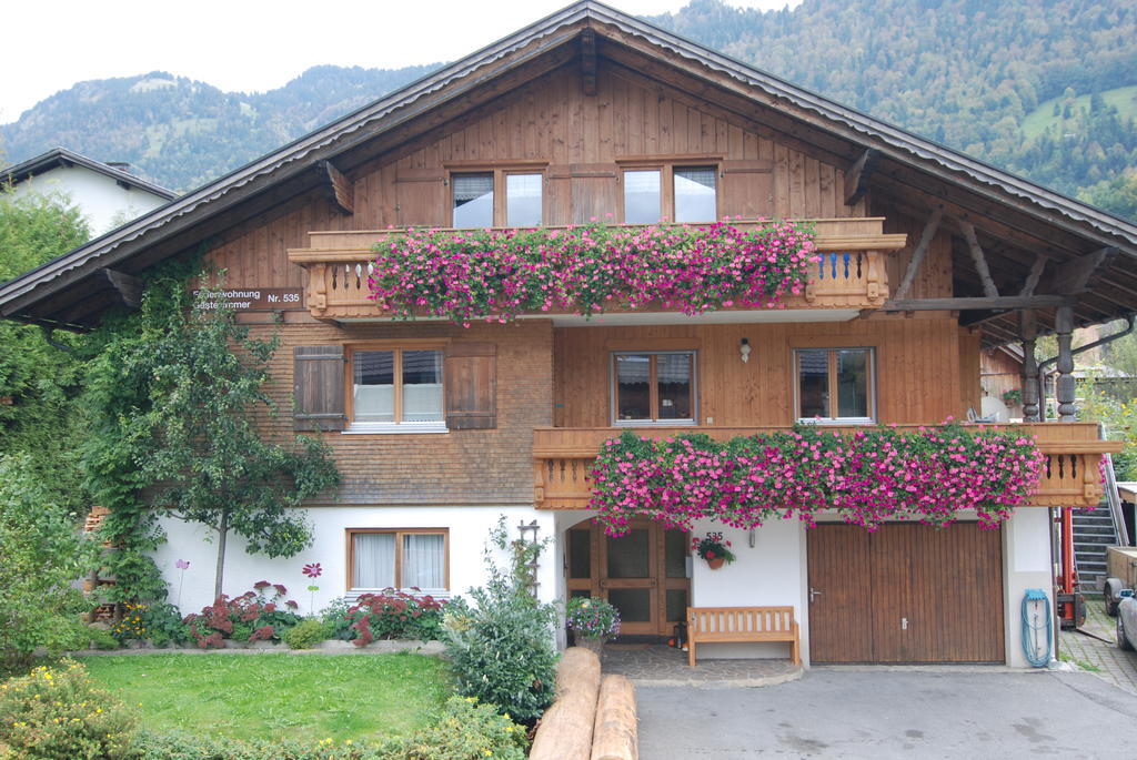 Haus Schneider Apartman Andelsbuch Szoba fotó